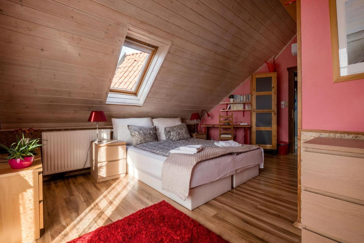 Private With Indoor Pool Вілла *