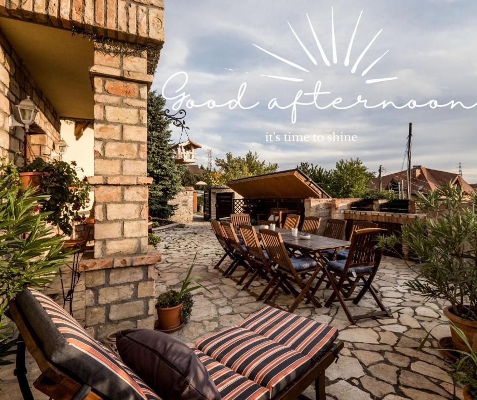 Private With Indoor Pool Вілла Будапешт