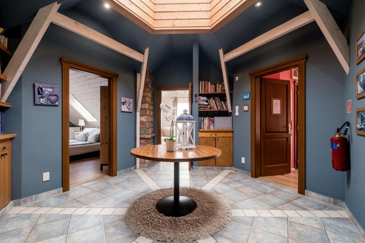 Private With Indoor Pool Вилла