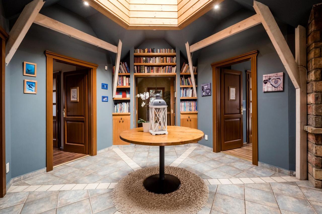 Private With Indoor Pool Будапешт