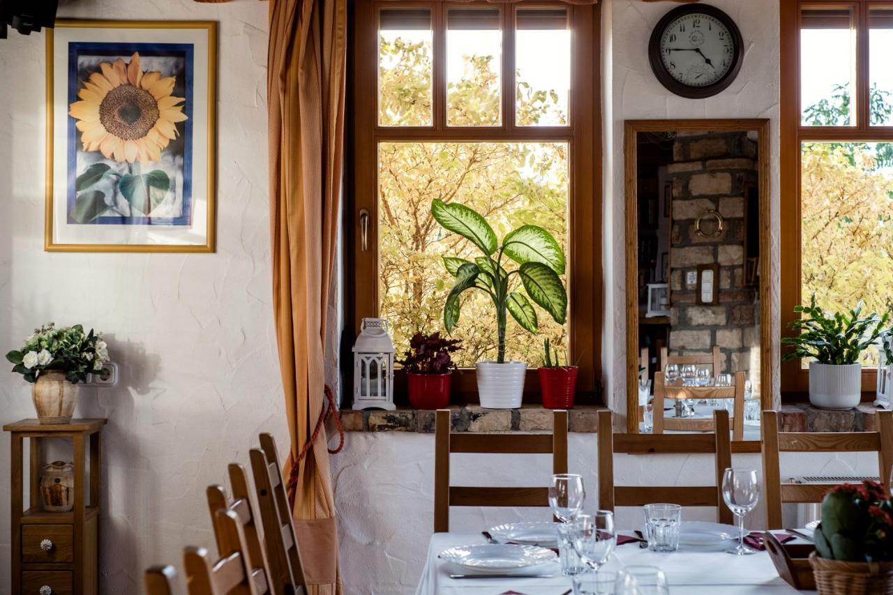 Private With Indoor Pool Вилла