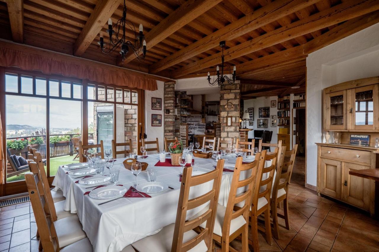 Private With Indoor Pool Вилла